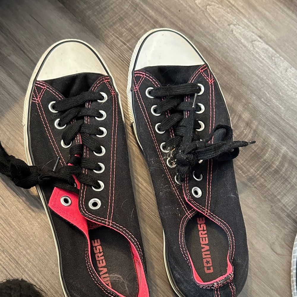 Converse Black Canvas Sneakers with Pink Highlights